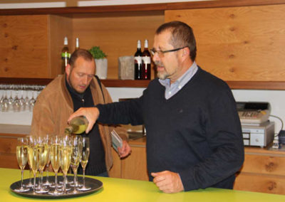 Wein­gut­füh­rung und Wein­ver­kos­tung in Kolitzheim